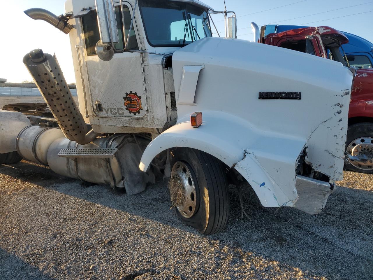 Lot #3297352761 1995 KENWORTH T800