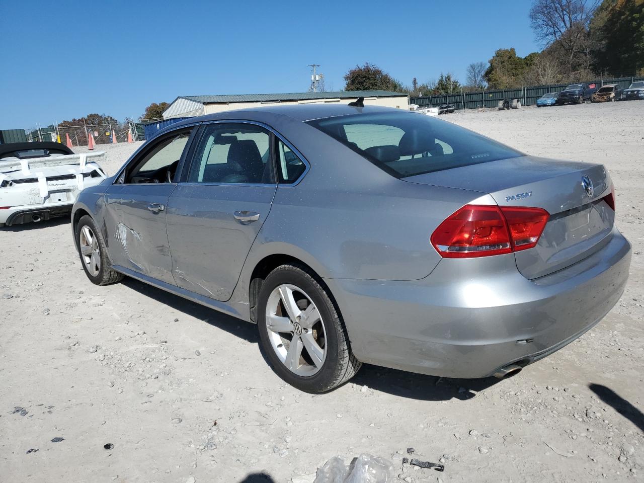VOLKSWAGEN PASSAT SE