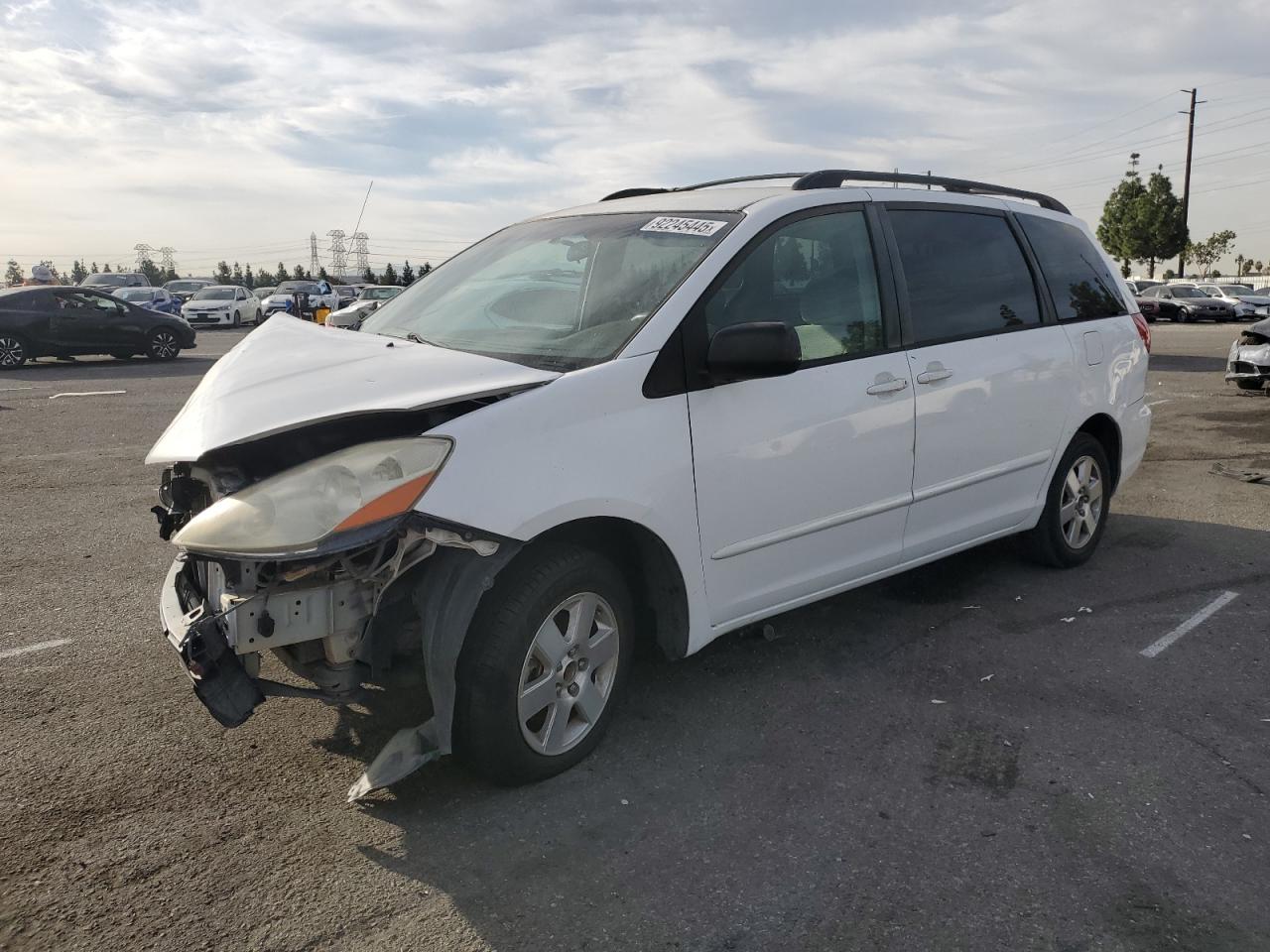 Lot #3298242035 2007 TOYOTA SIENNA CE