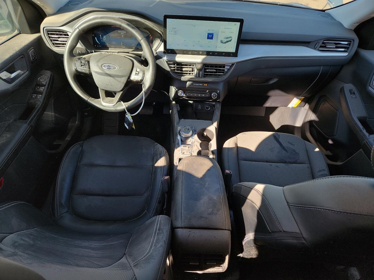 FORD ESCAPE PLATINUM