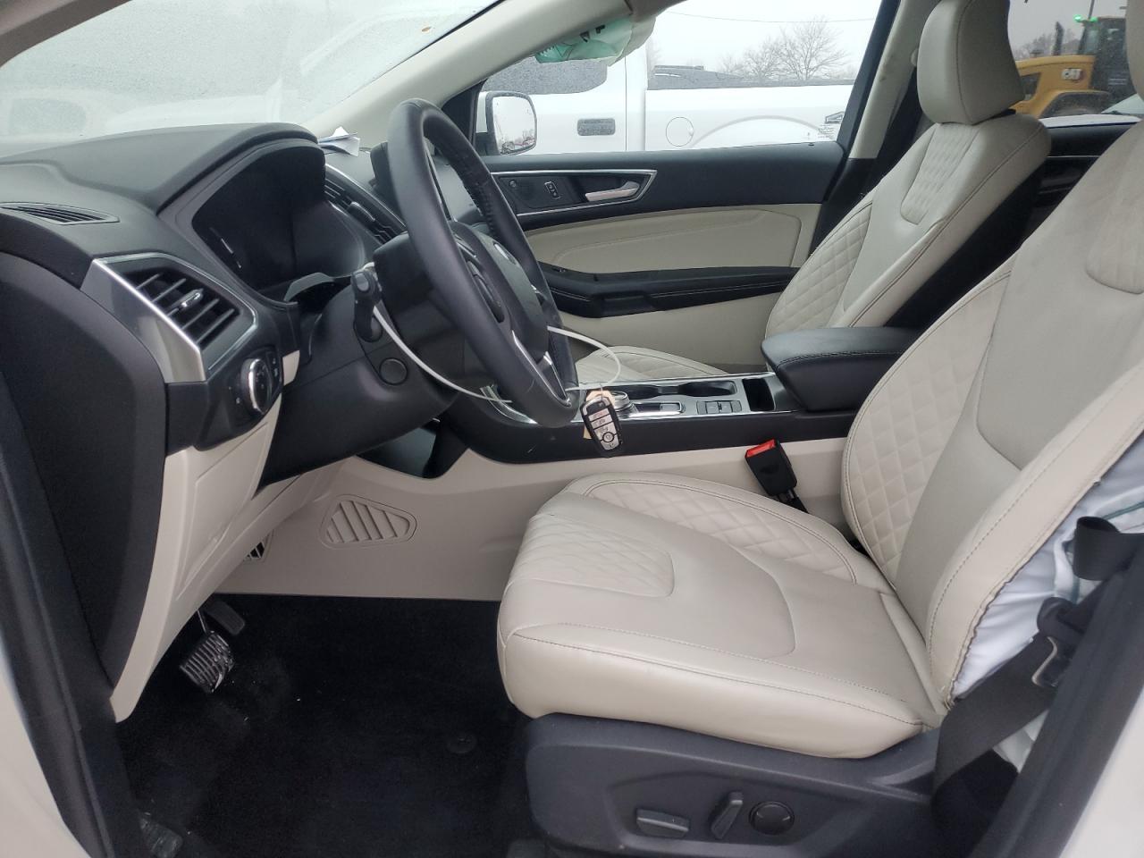 FORD EDGE TITANIUM