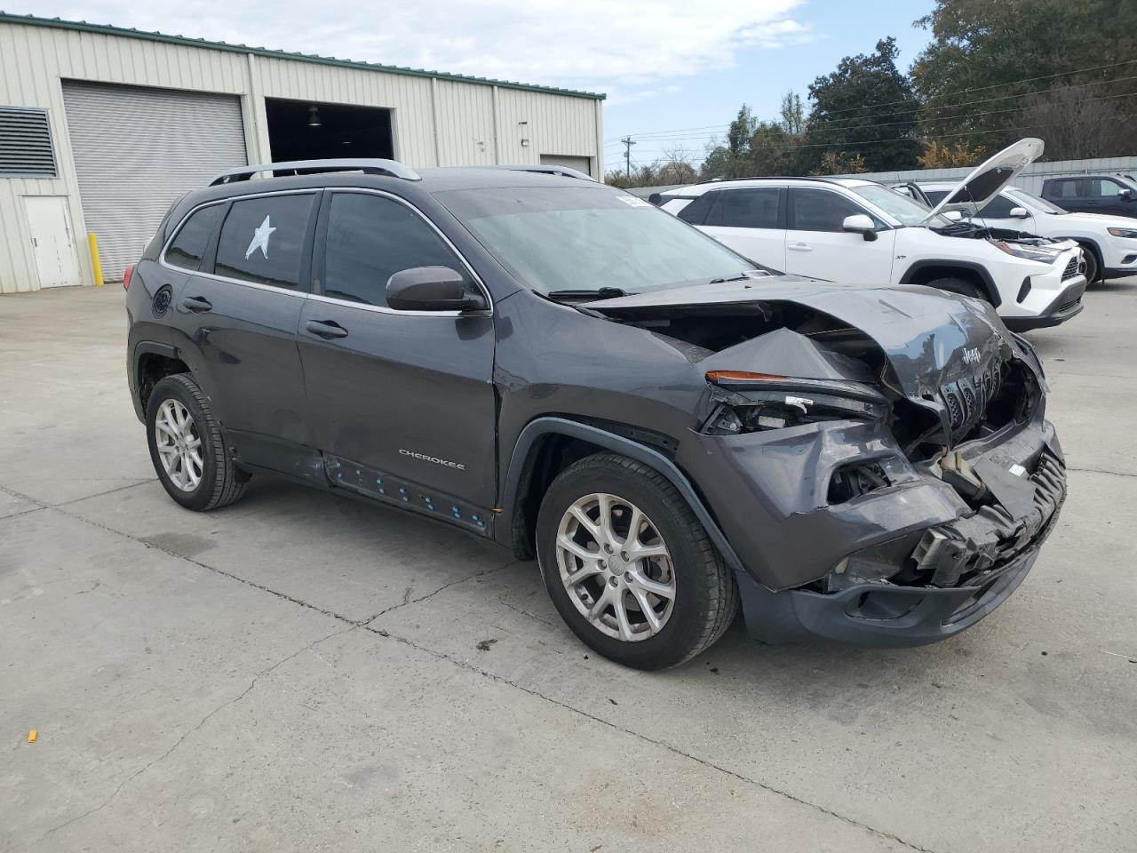 JEEP GRAND CHEROKEE LATITUDE