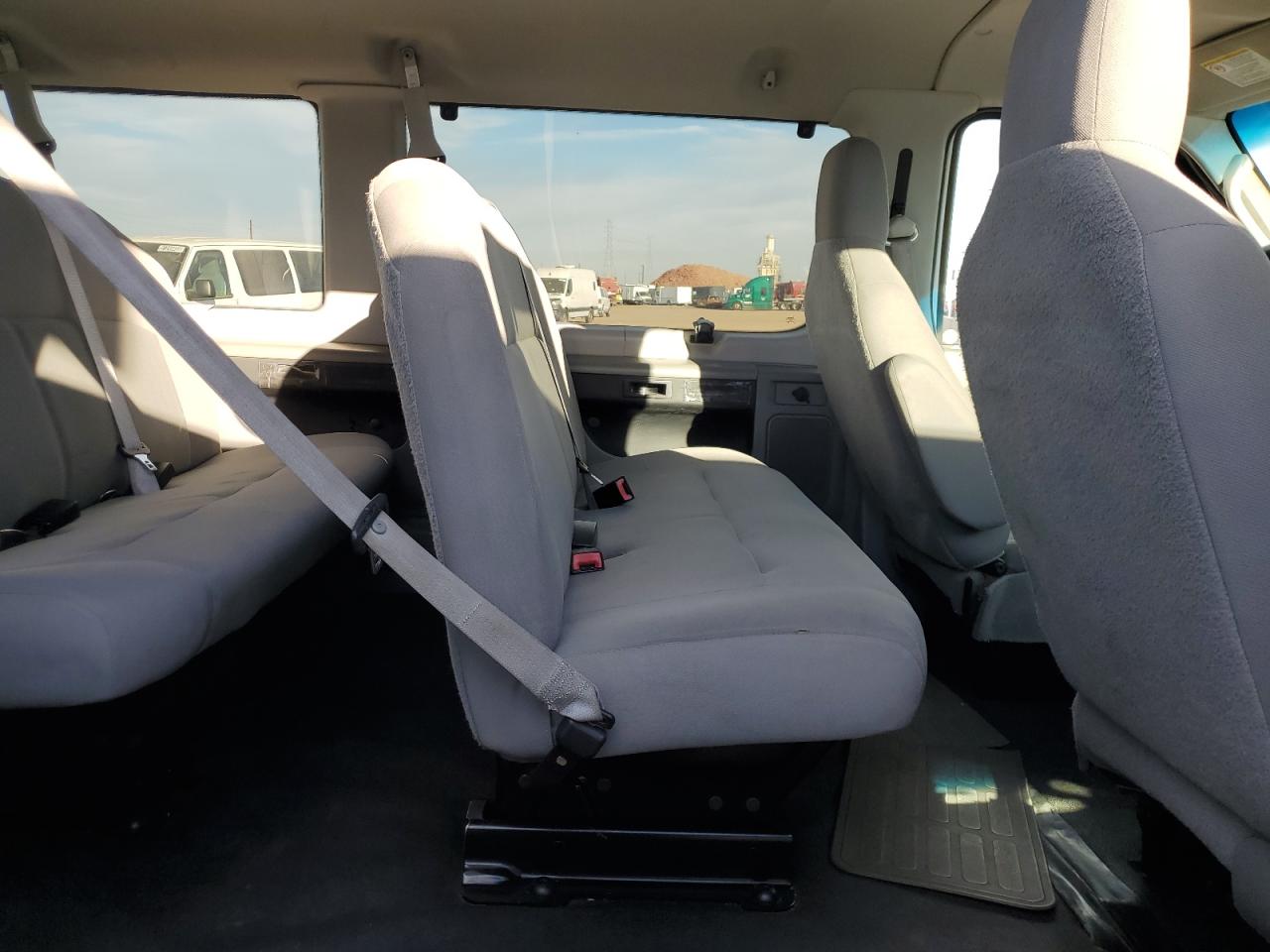 FORD ECONOLINE E350 SUPER DUTY WAGON