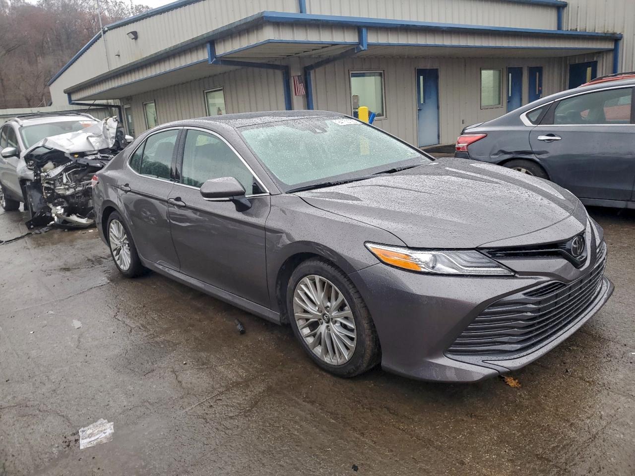 TOYOTA CAMRY L