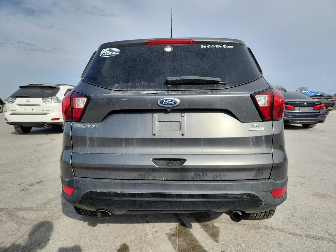 FORD ESCAPE SE