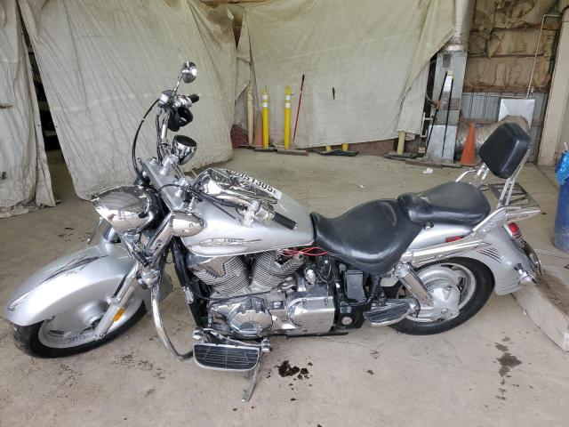 2006 HONDA VTX1300 R #3286724321