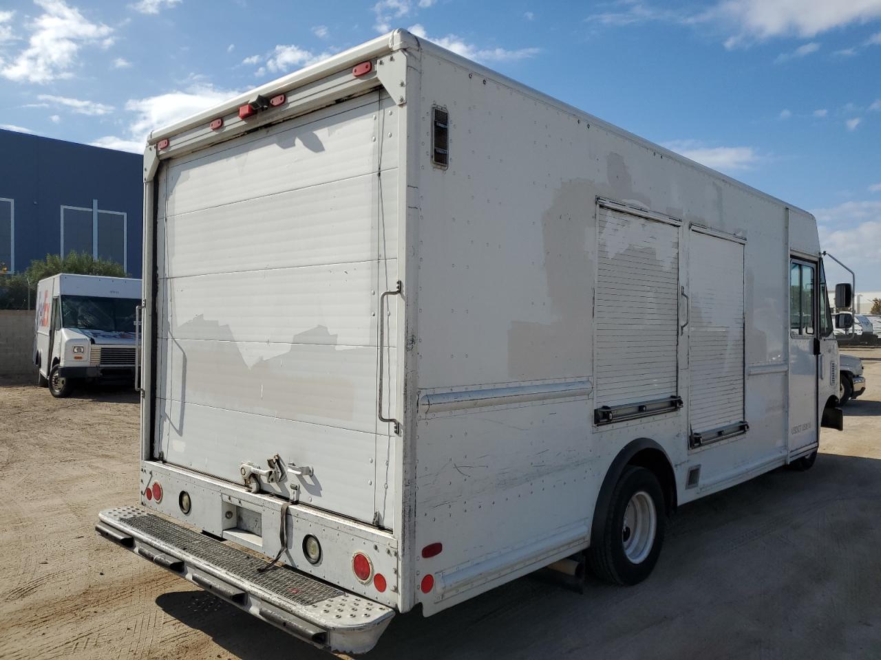 Lot #3287584028 2010 FORD E450