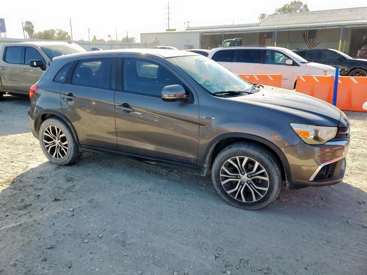 MITSUBISHI OUTLANDER ES