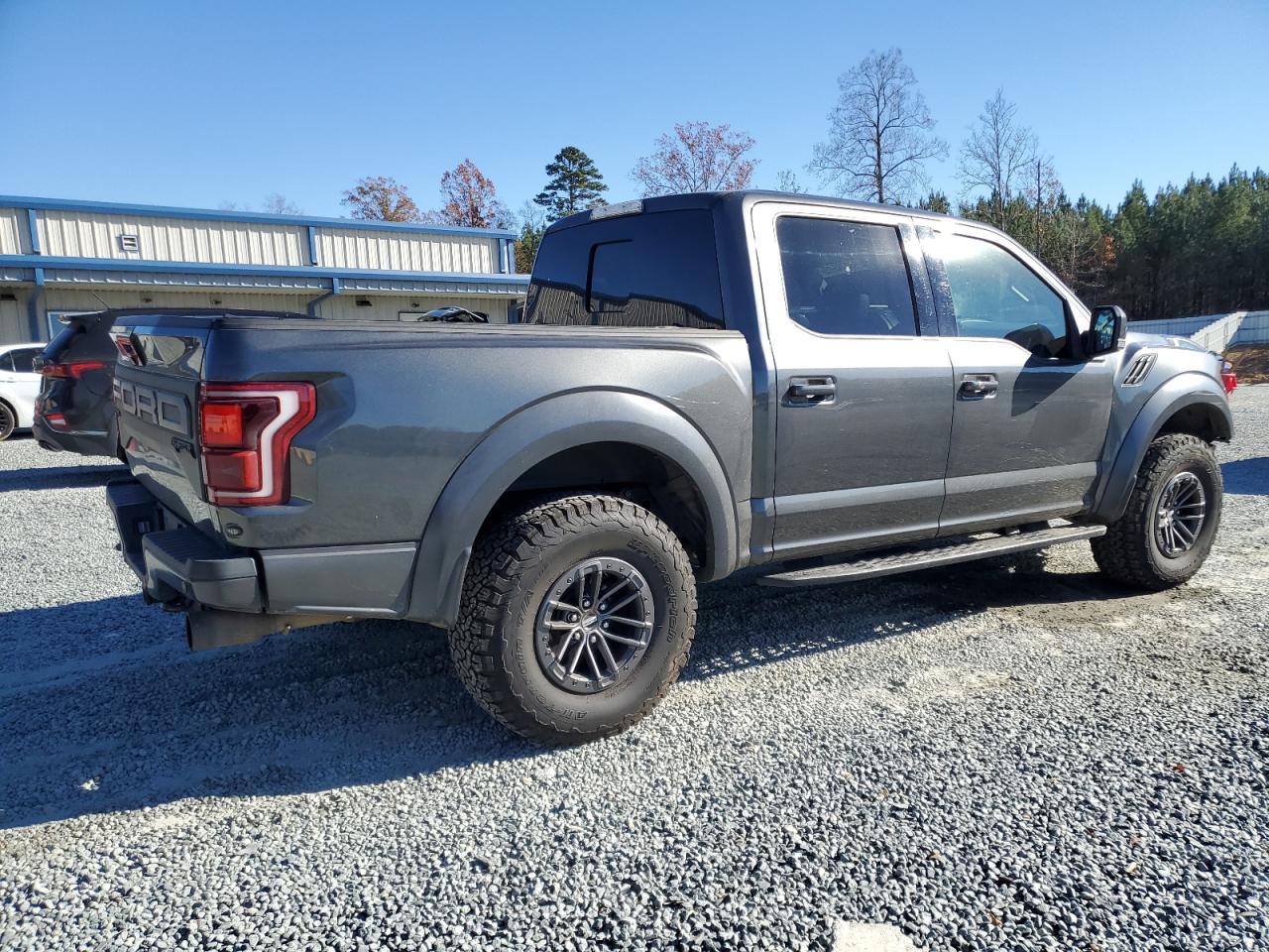 FORD F-150 RAPTOR