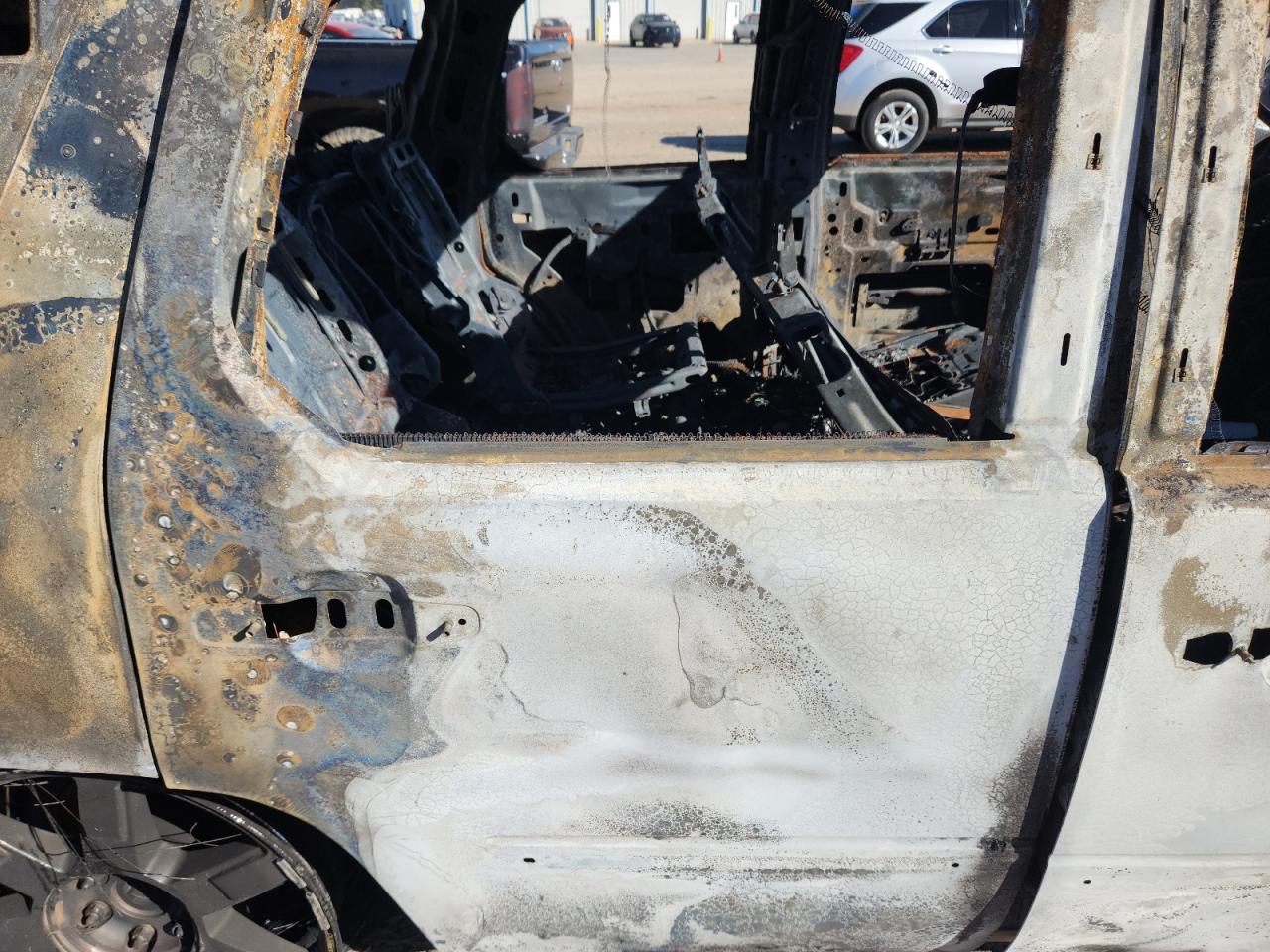 CADILLAC ESCALADE LUXURY