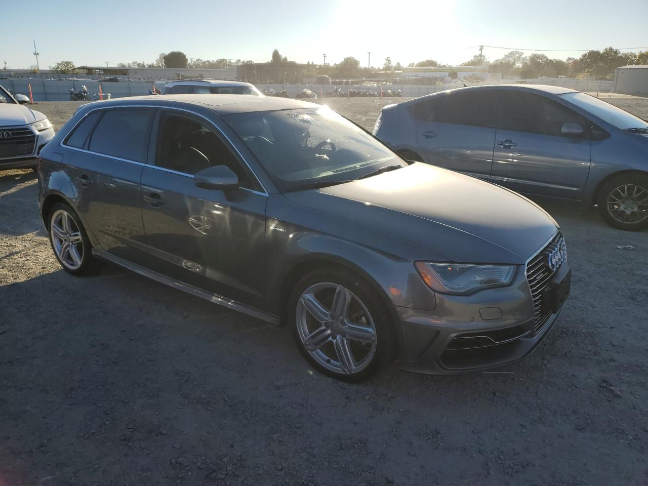 AUDI A3 E-TRON PREMIUM PLUS