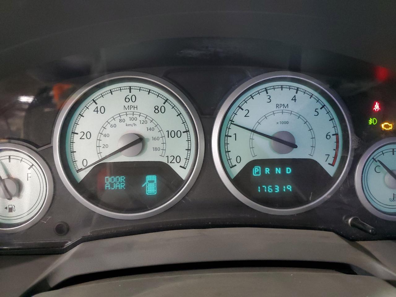 Lot #3298075134 2008 CHRYSLER TOWN & COU