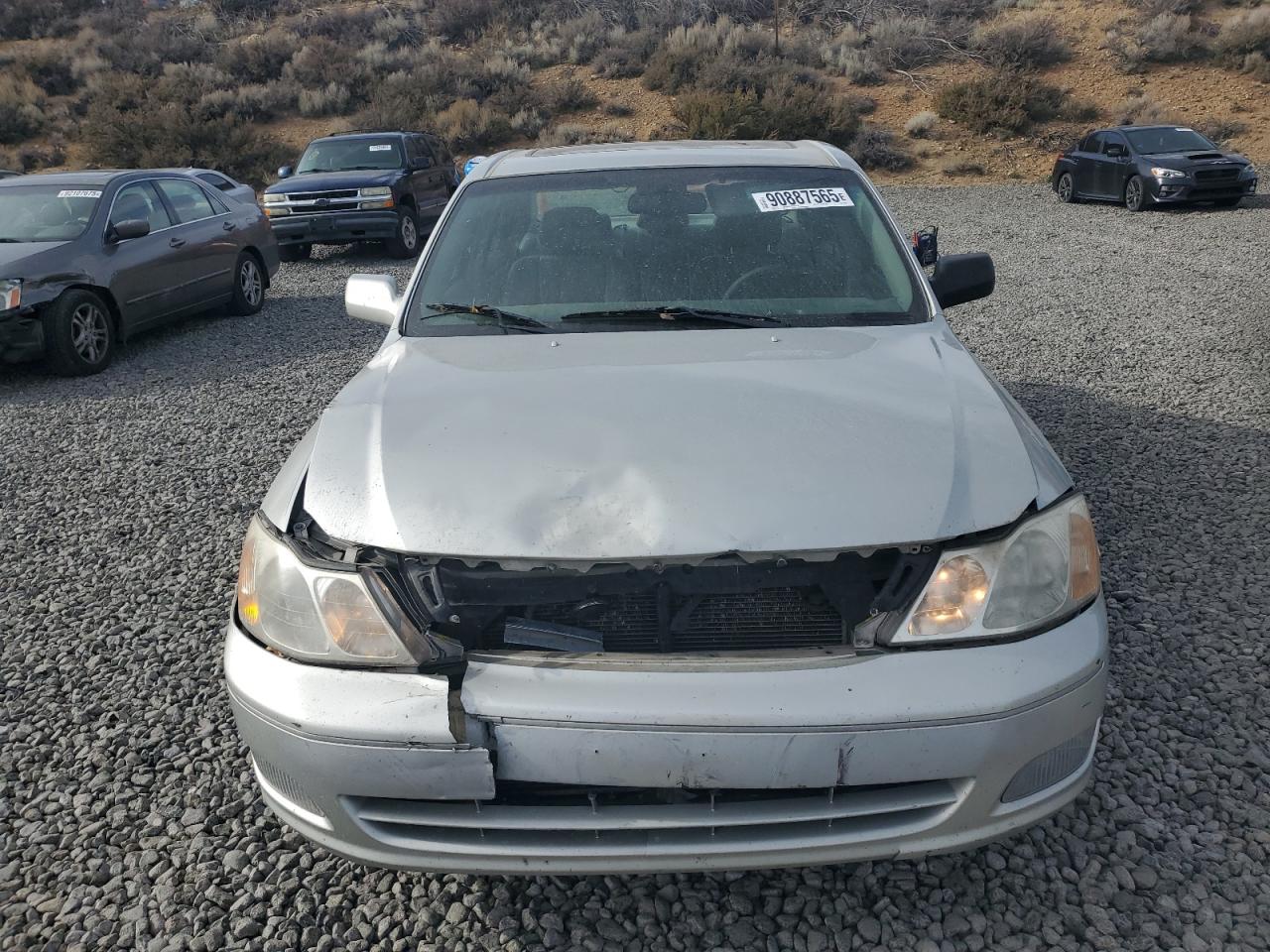 Lot #3285126402 2000 TOYOTA AVALON XL