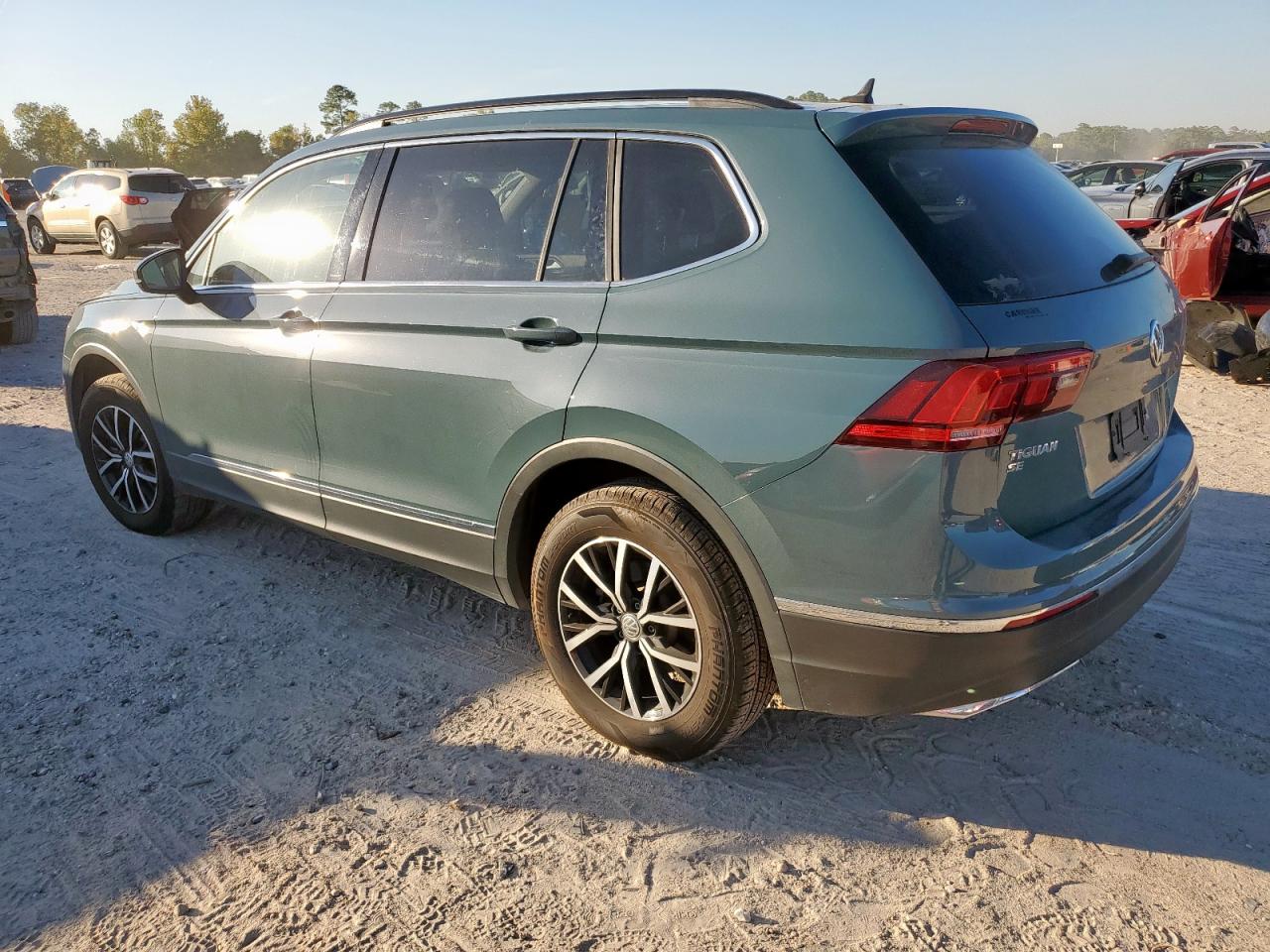 VOLKSWAGEN TIGUAN SE