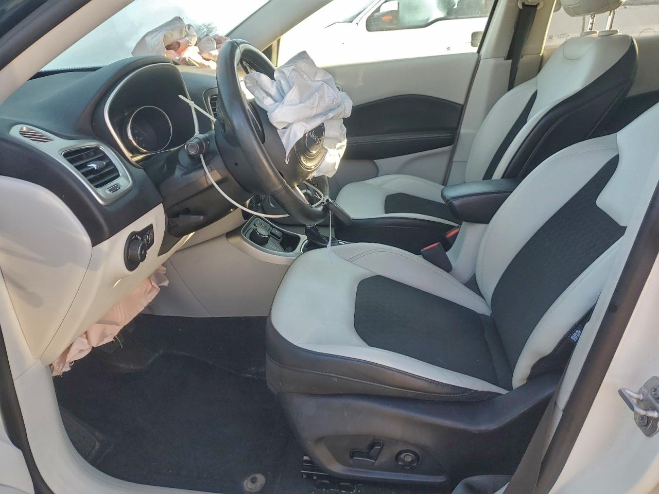 JEEP COMPASS LATITUDE