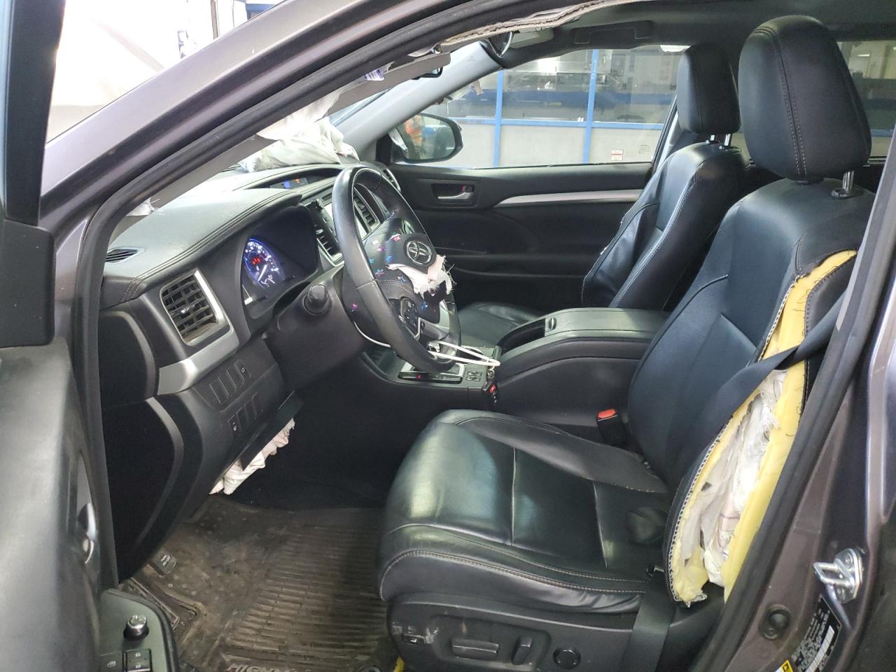 TOYOTA HIGHLANDER XLE