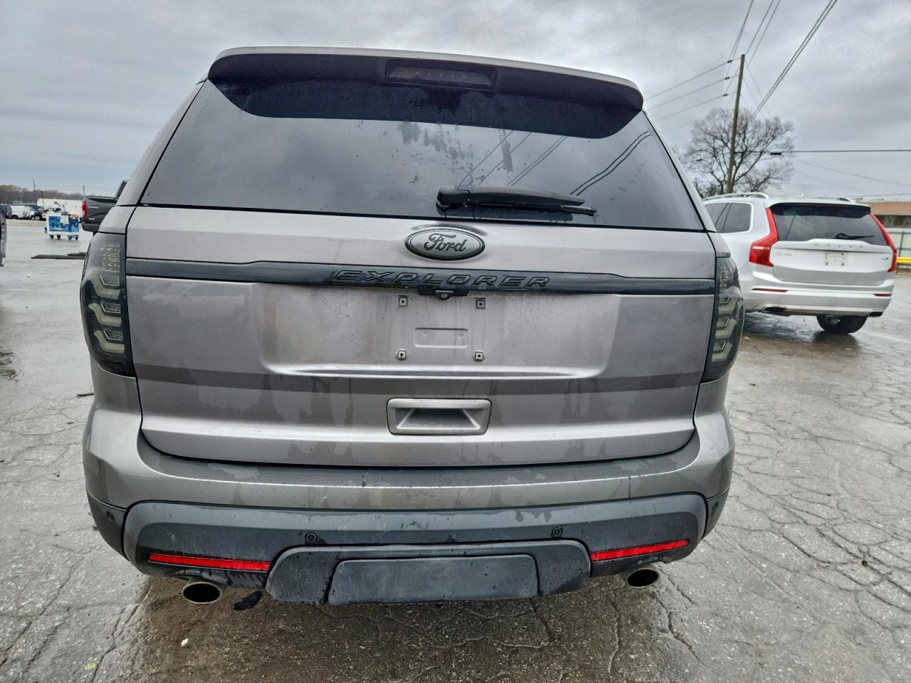 FORD EXPLORER XLT