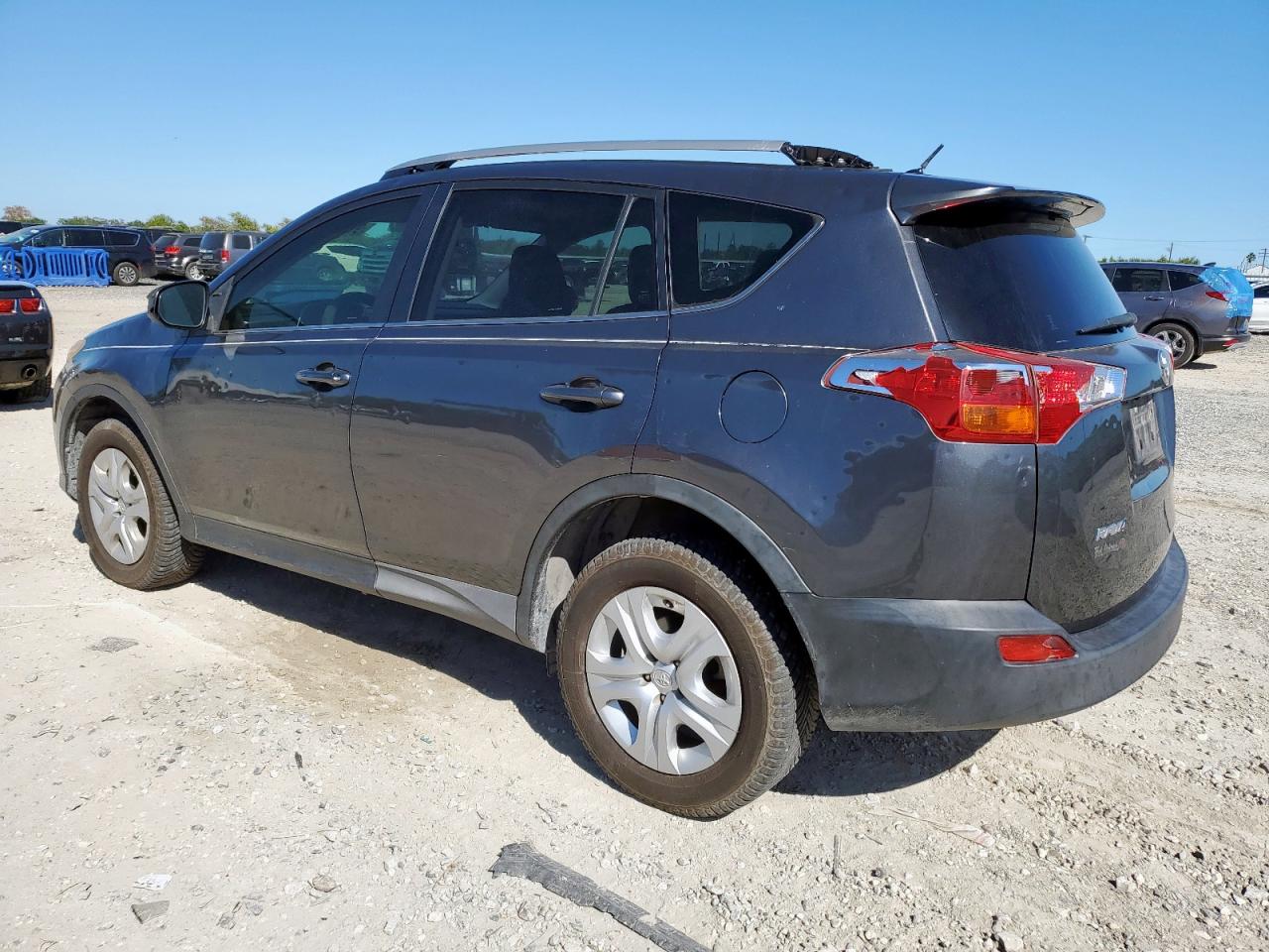 TOYOTA RAV4 LE