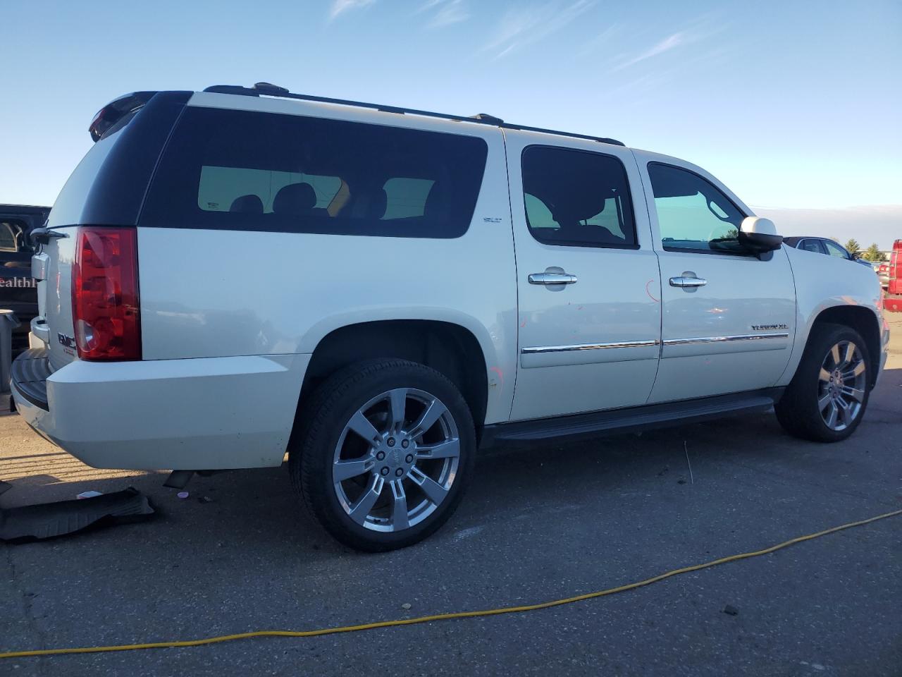 GMC YUKON K1500 SLT