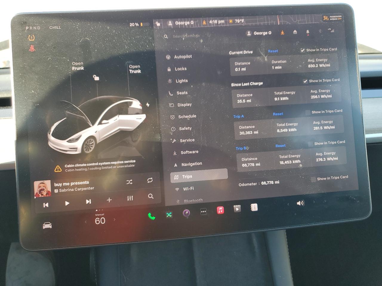 TESLA MODEL 3
