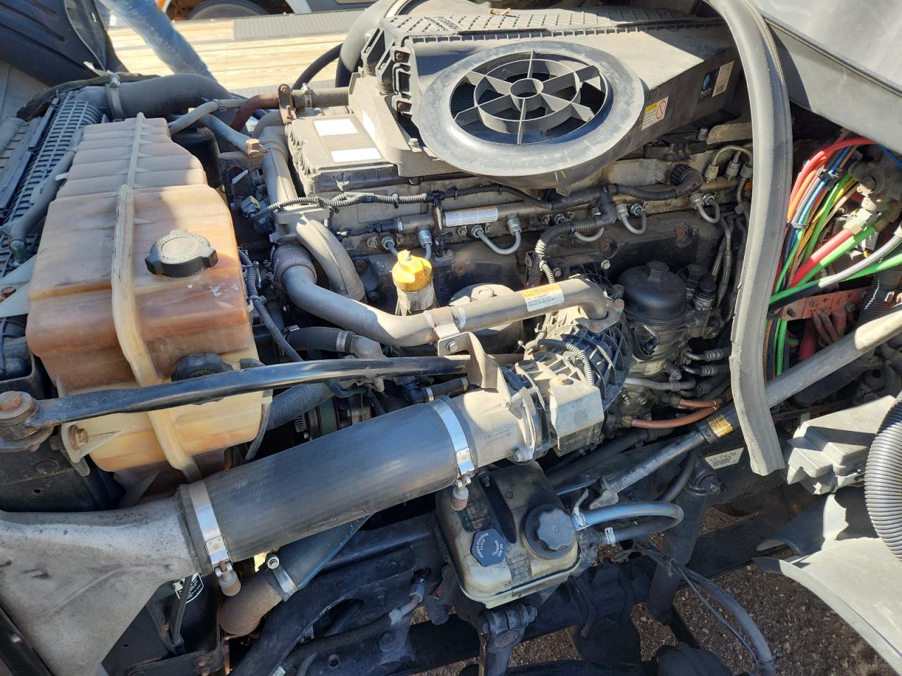 Lot #3278595965 2019 FREIGHTLINER CASCADIA 1