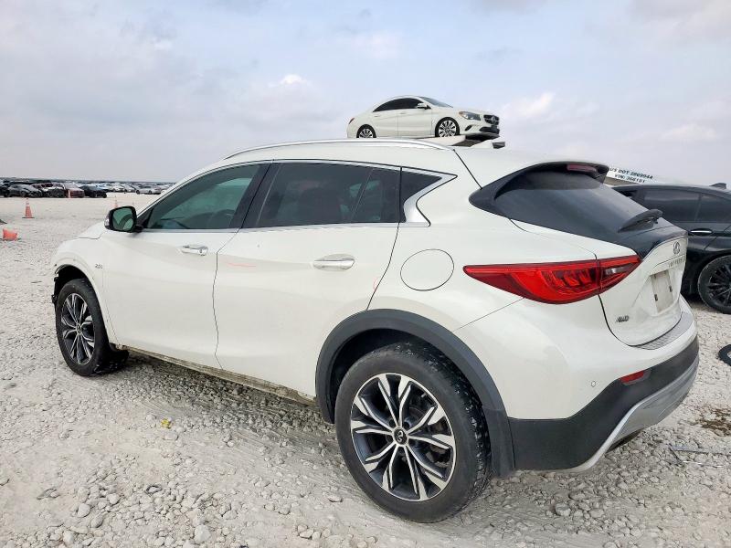 2017 INFINITI QX30 BASE #3318178388