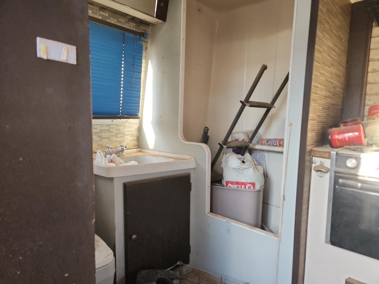 Lot #3286542145 1978 WINNEBAGO MINNIEWINN