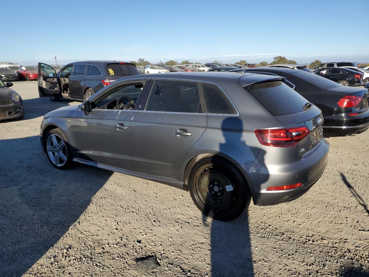 AUDI A3 E-TRON PREMIUM PLUS