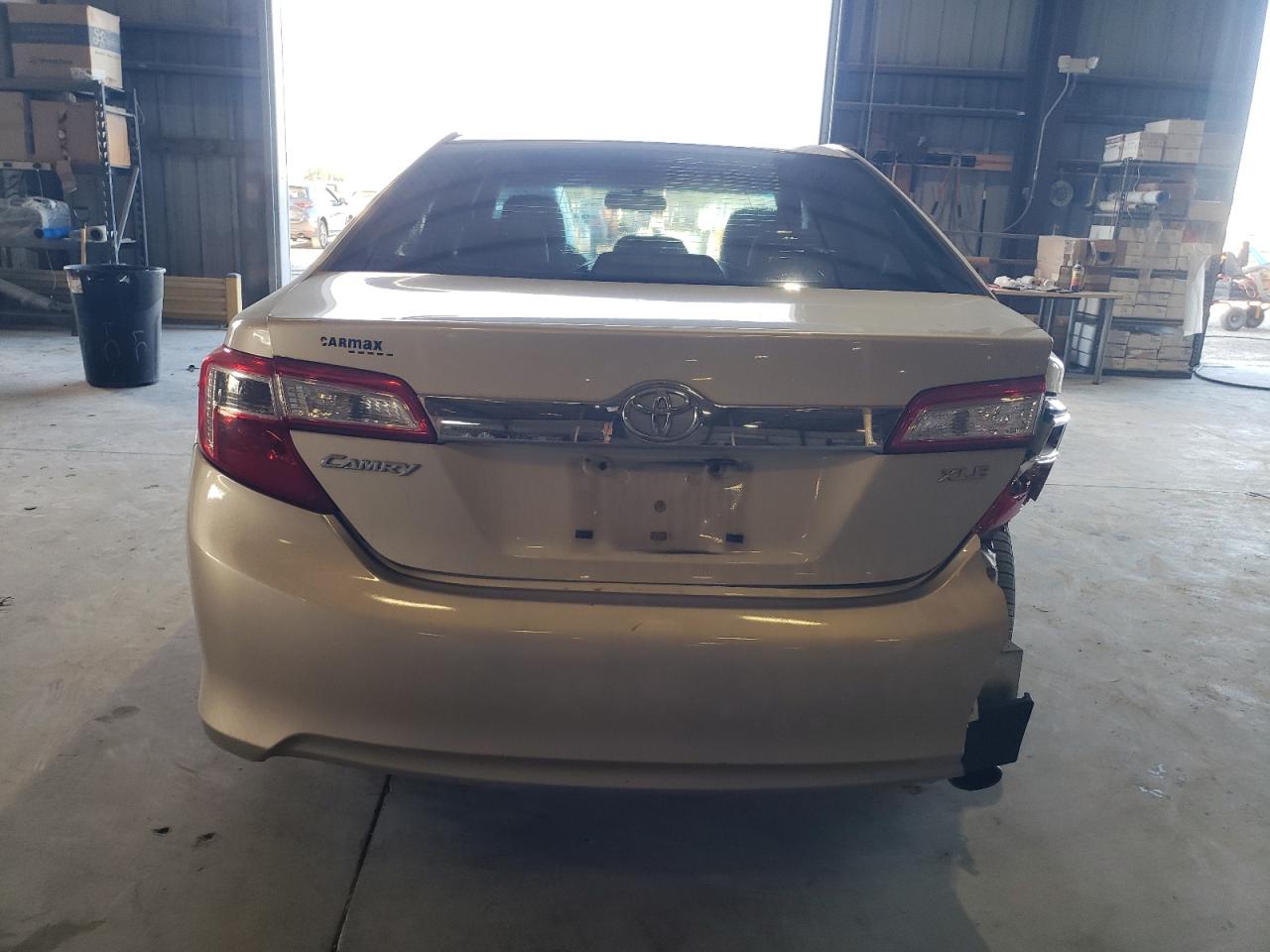 TOYOTA CAMRY BASE