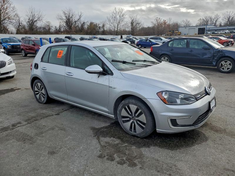 2016 VOLKSWAGEN E-GOLF SE #3304664957