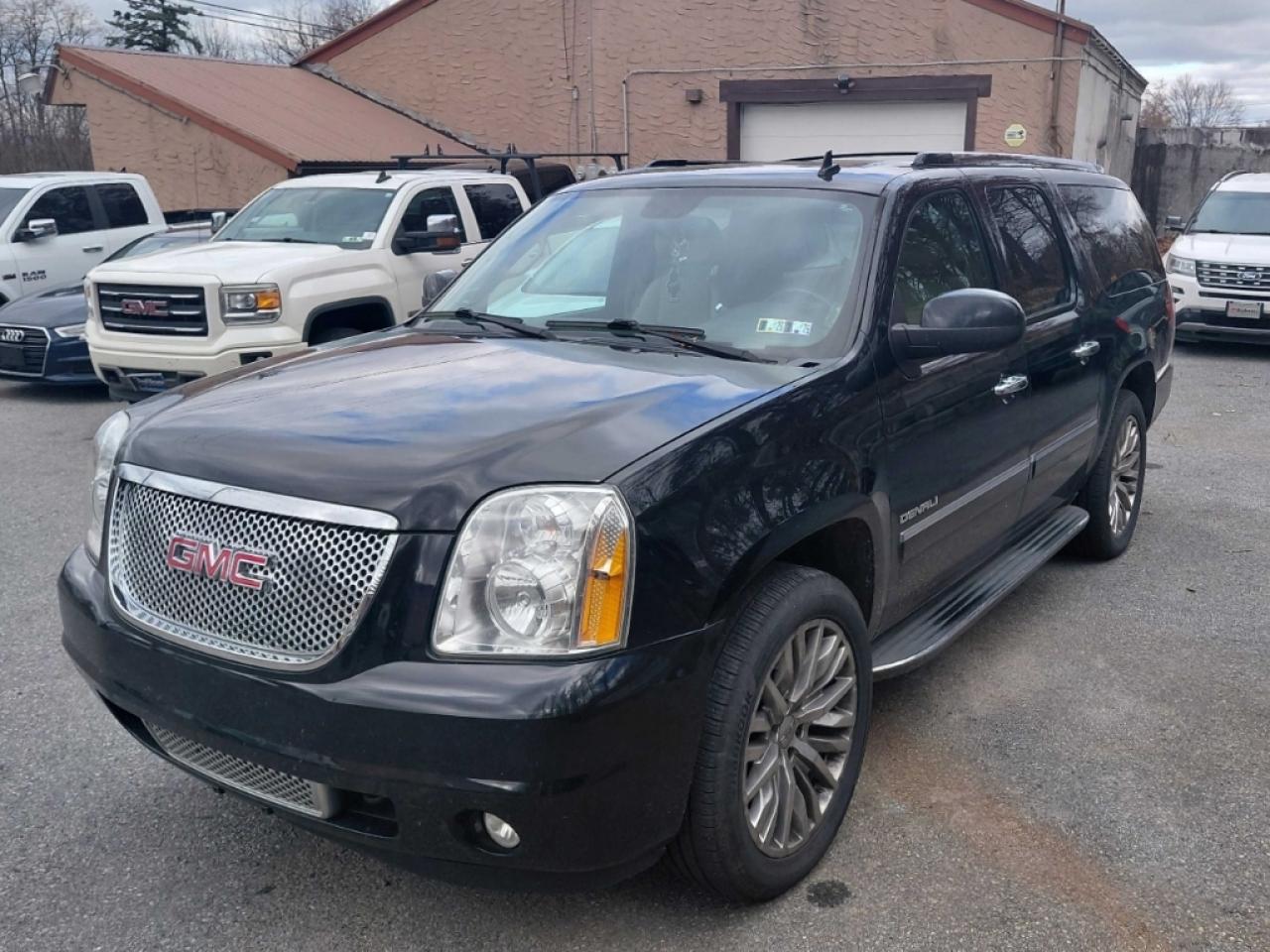 GMC YUKON DENALI