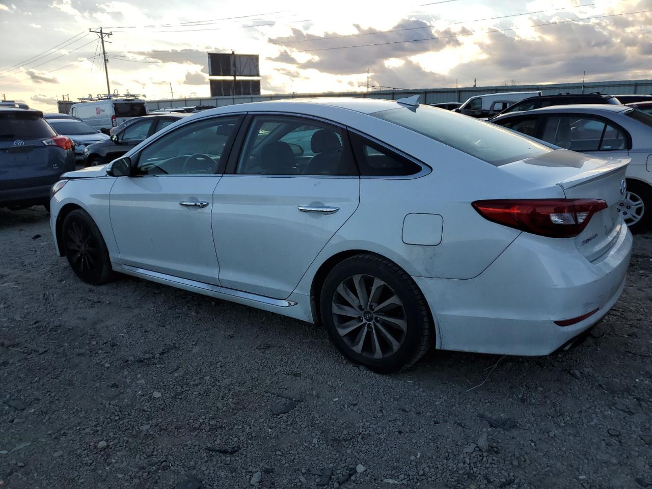 HYUNDAI SONATA SPORT