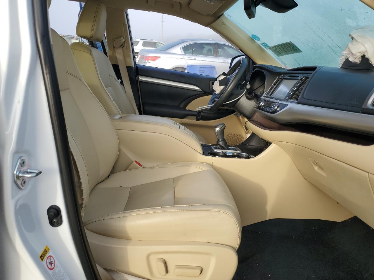 TOYOTA HIGHLANDER SE