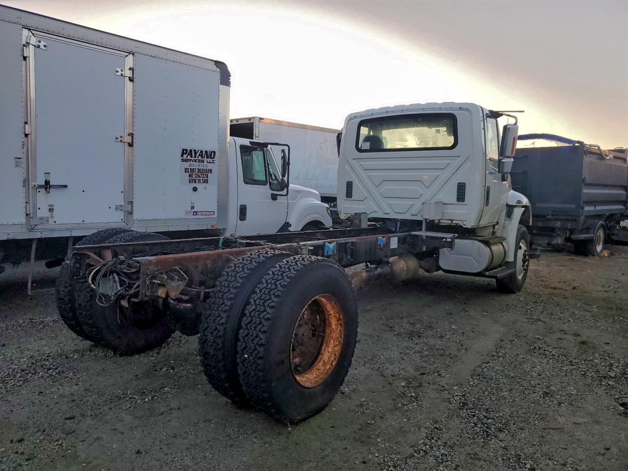 Lot #3308254171 2012 INTERNATIONAL 4000 4400