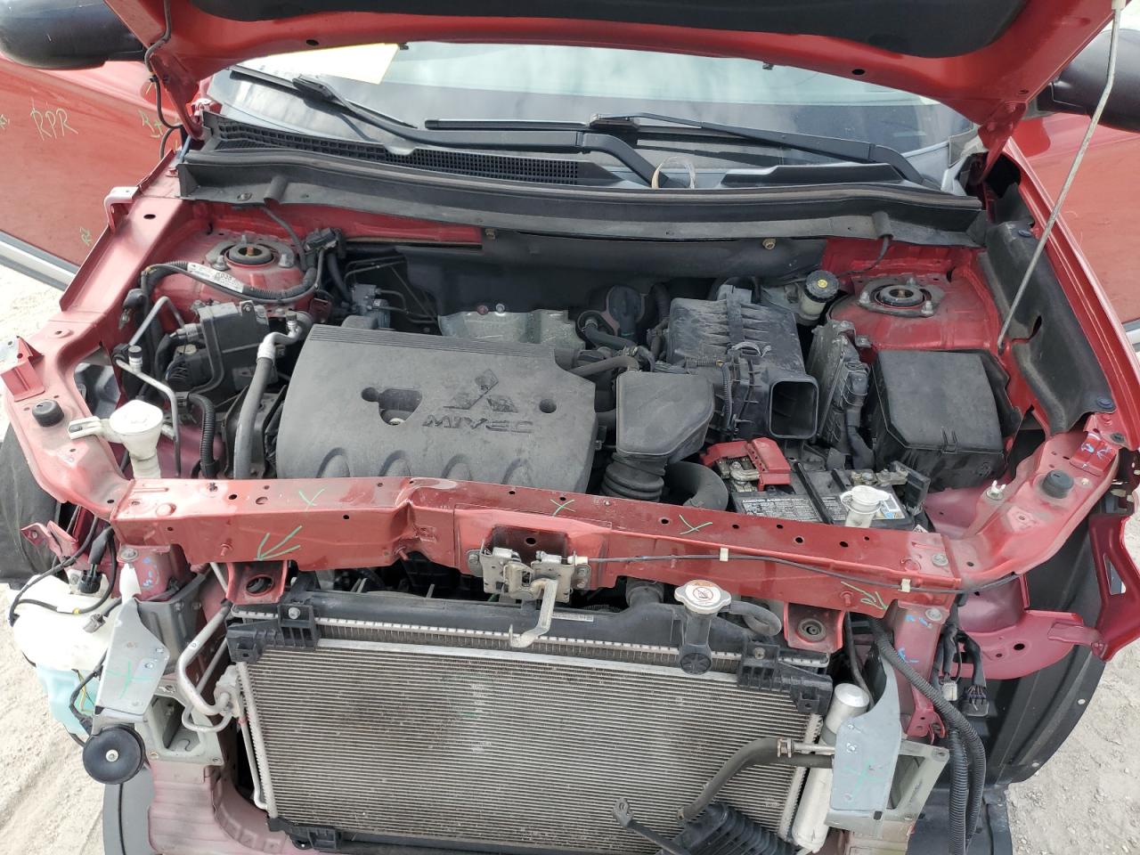 MITSUBISHI OUTLANDER ES