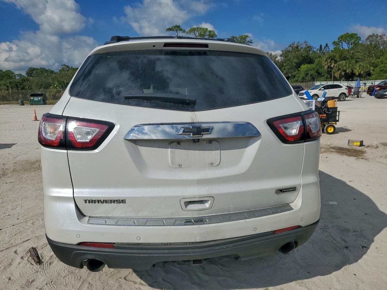 CHEVROLET TRAVERSE PREMIER