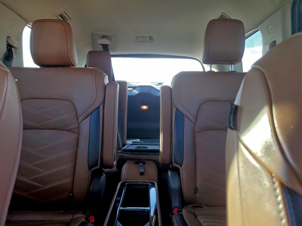 NISSAN PATHFINDER PLATINUM