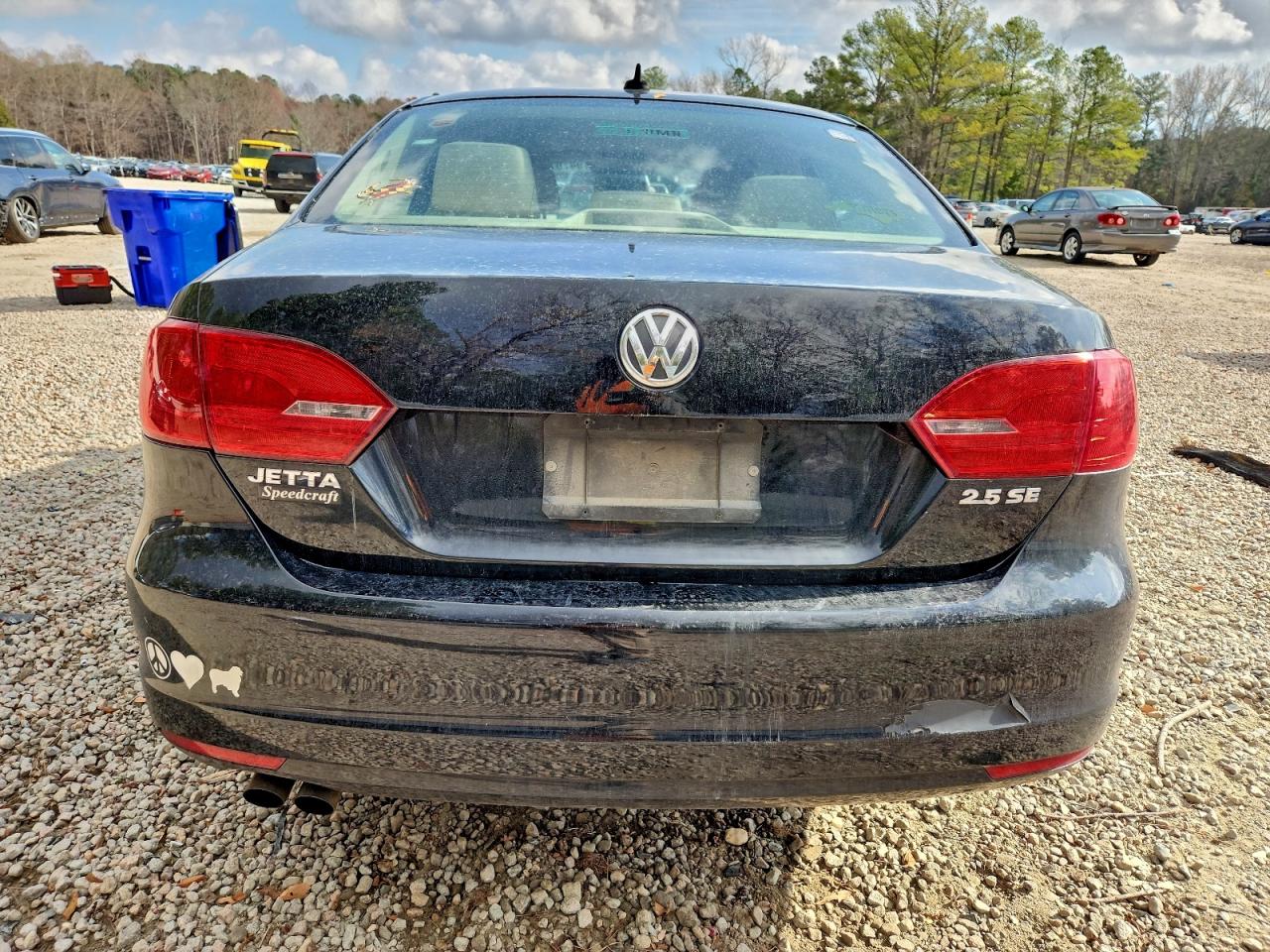 VOLKSWAGEN JETTA SE