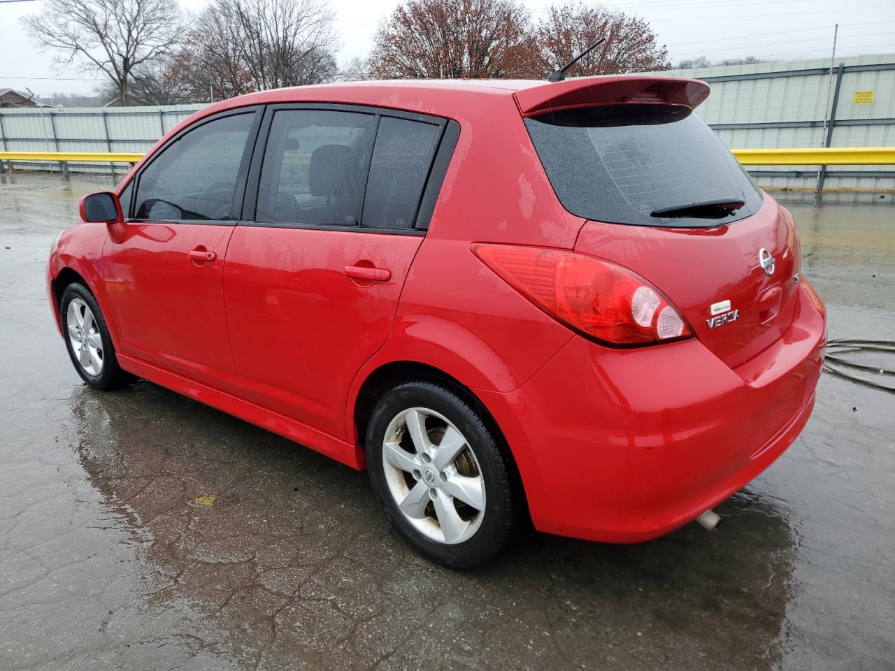 NISSAN VERSA S
