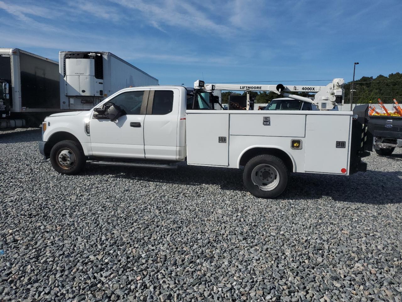 FORD F-350 SUPER DUTY