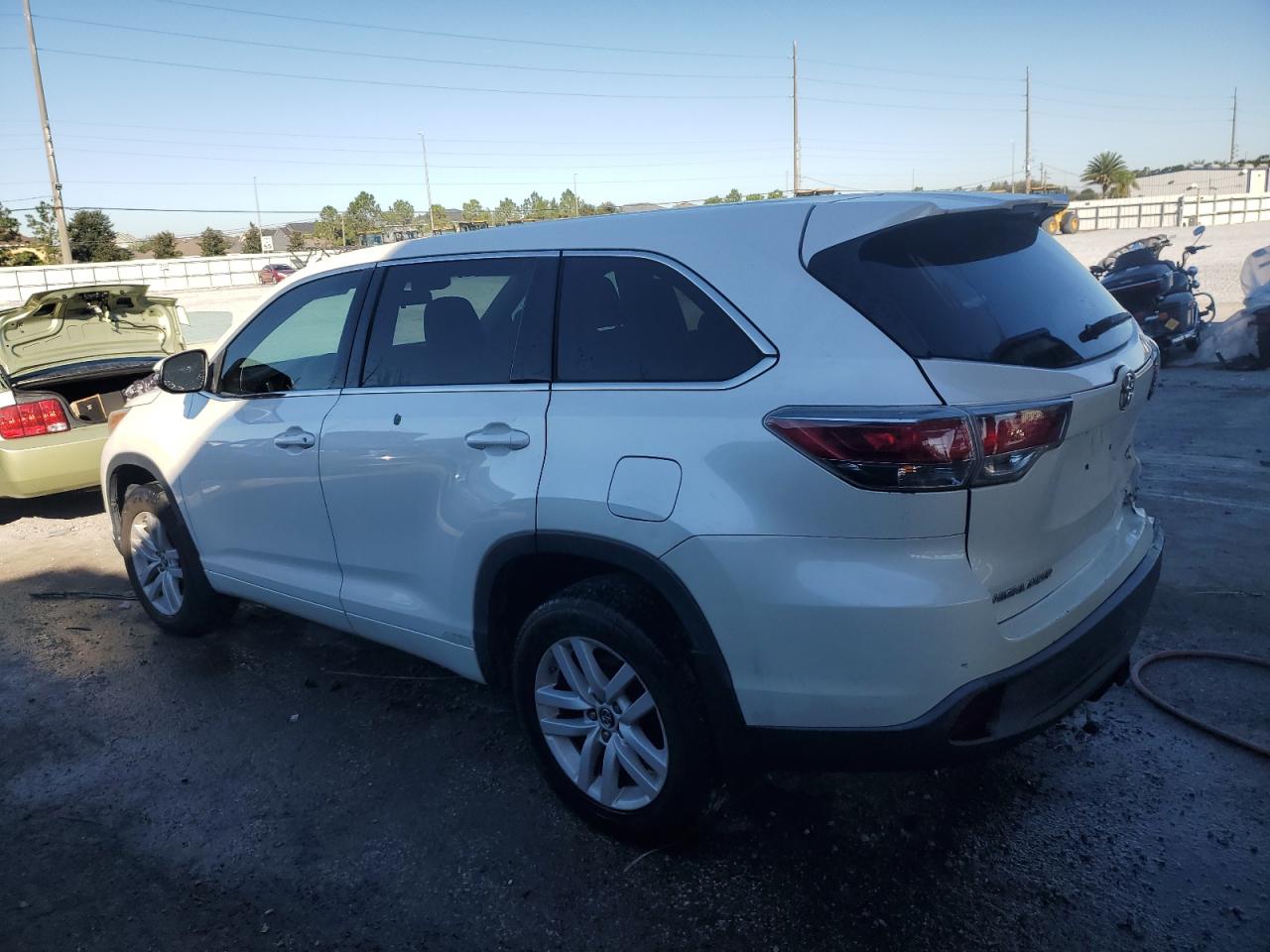 TOYOTA HIGHLANDER LE