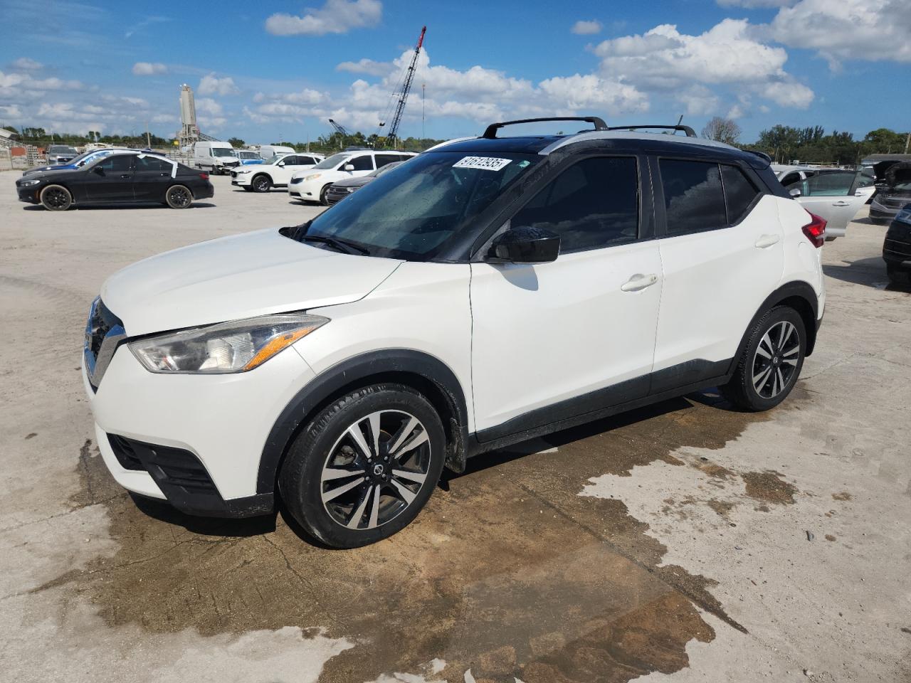 NISSAN KICKS SV