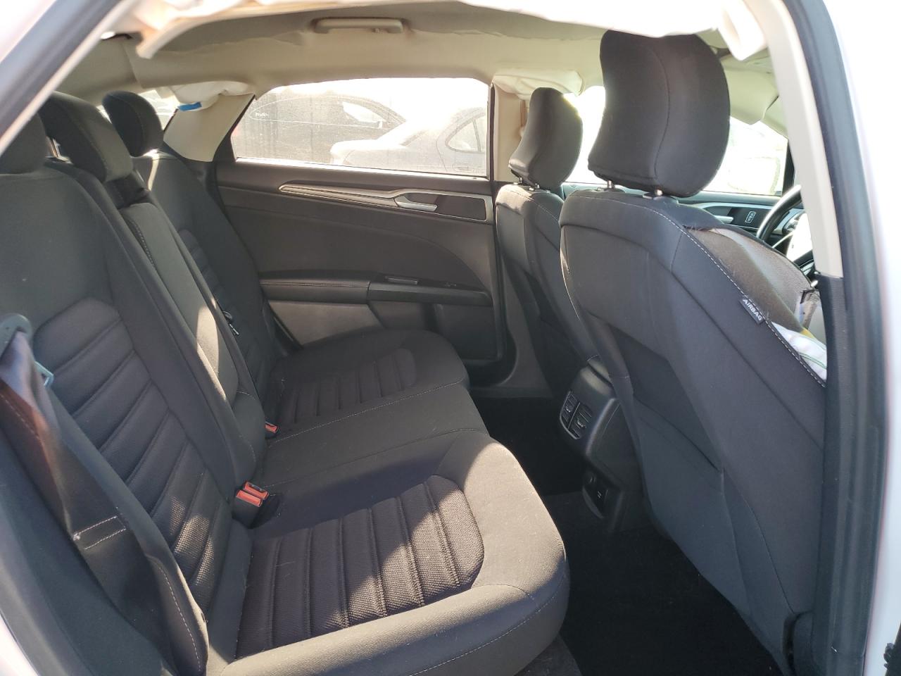 FORD FUSION SE HYBRID