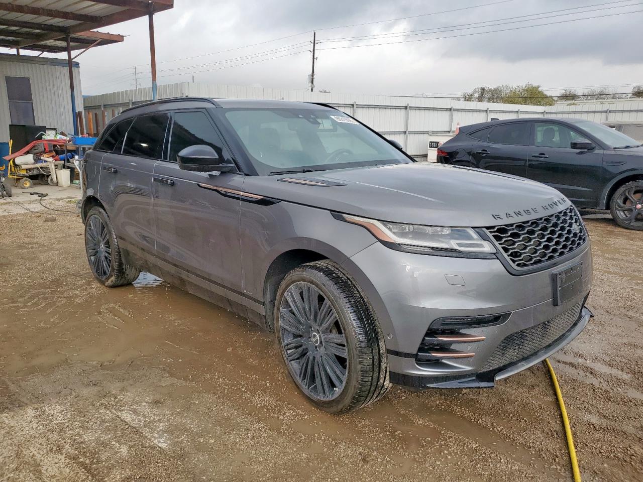 LAND ROVER RANGE ROVER R-DYNAMIC SE