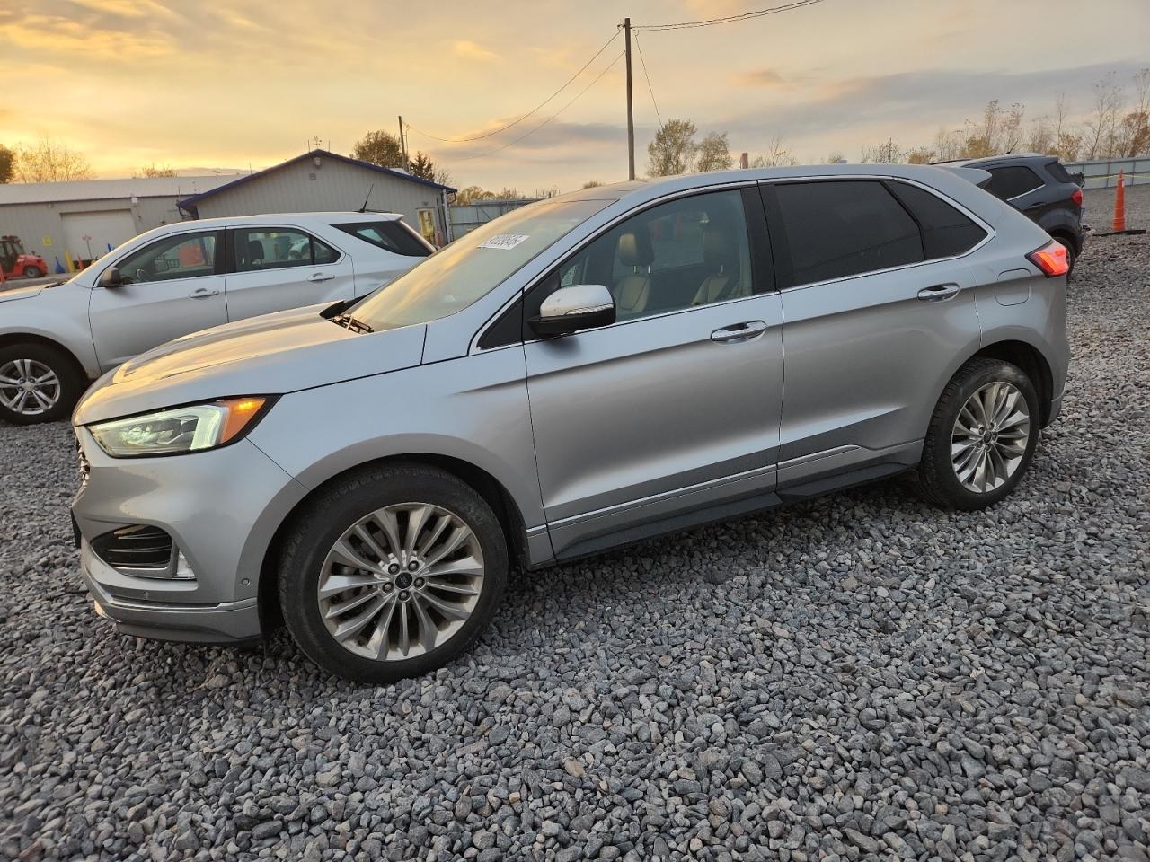 FORD EDGE TITANIUM