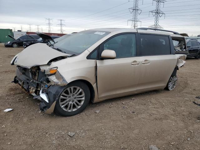 TOYOTA SIENNA XLE