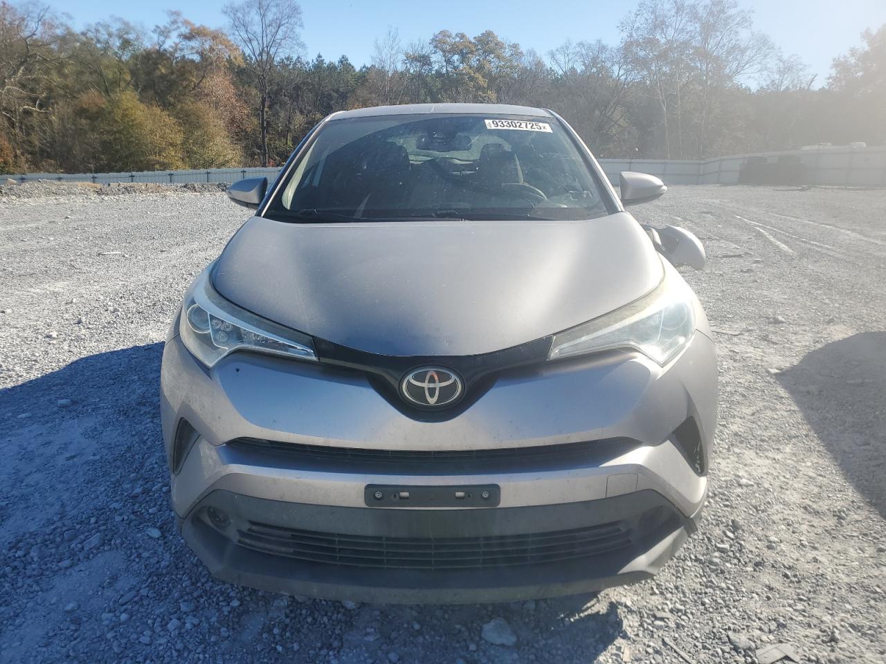 TOYOTA C-HR XLE