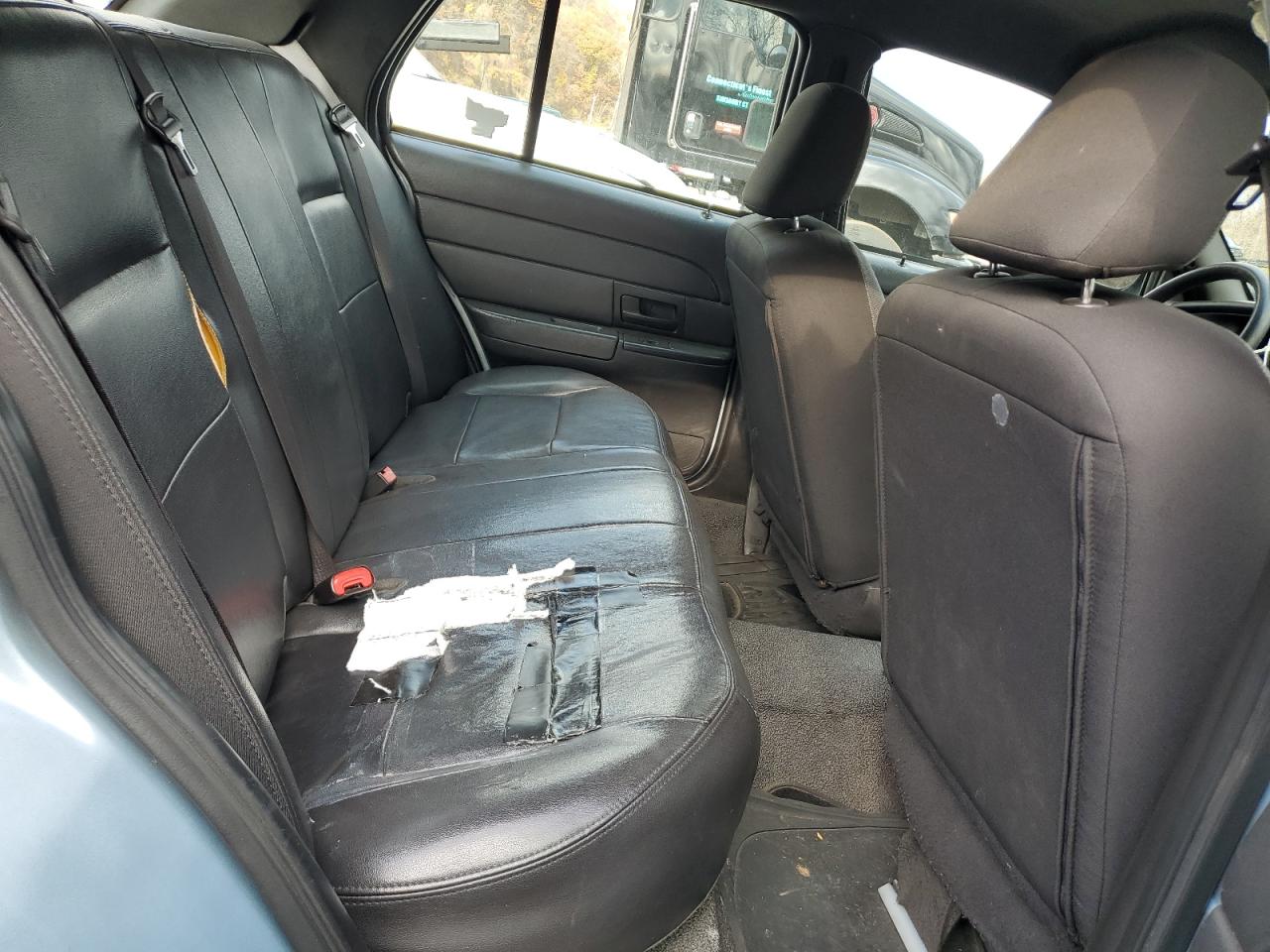 FORD CROWN VICTORIA POLICE INTERCEPTOR