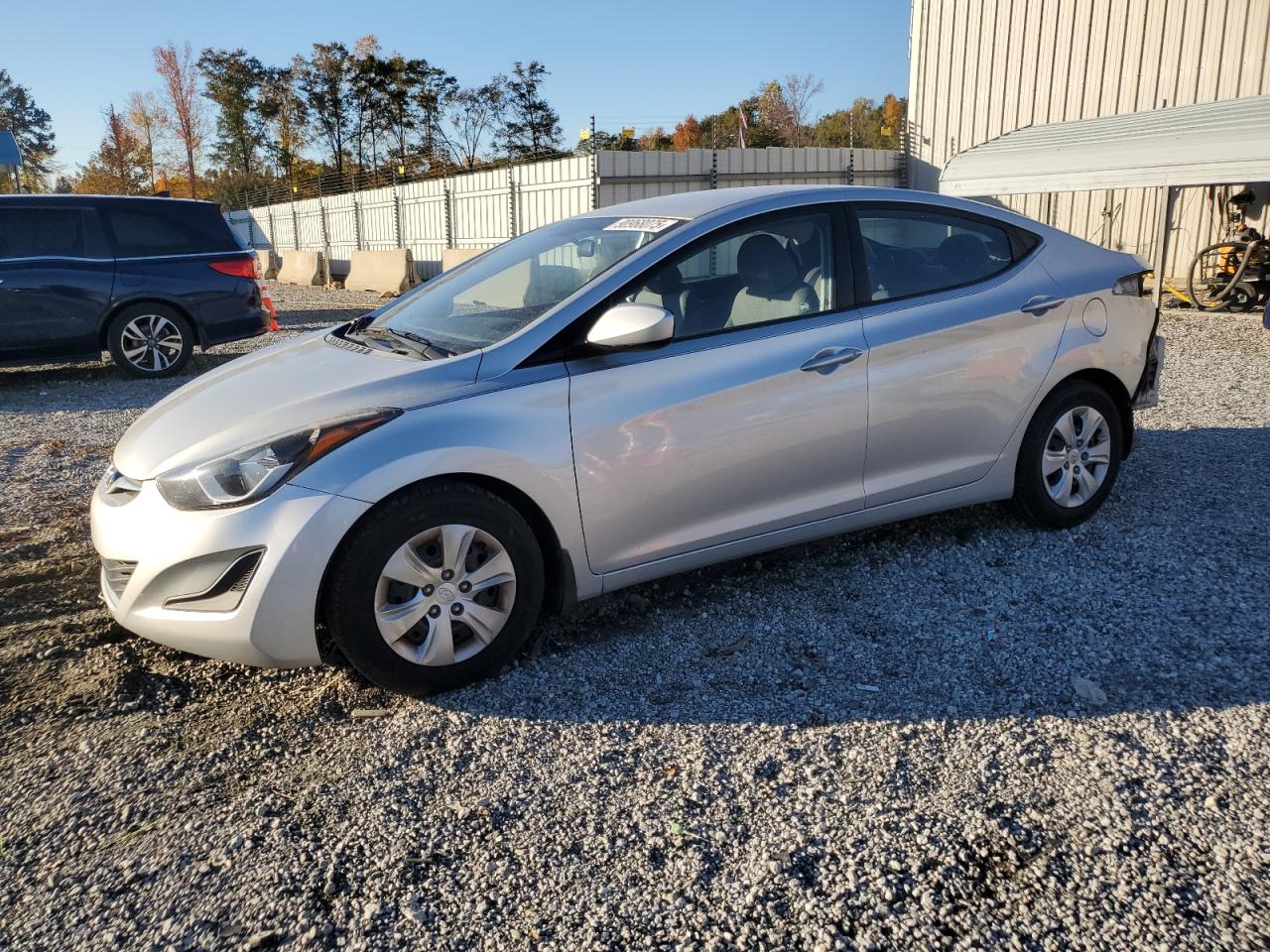 HYUNDAI ELANTRA SE