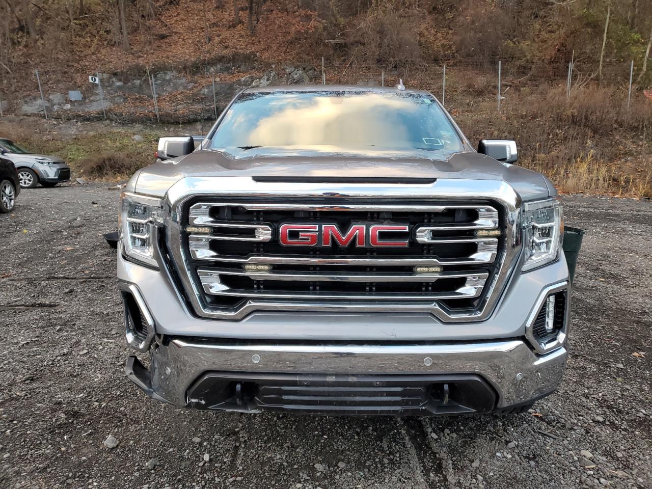 GMC SIERRA K1500 SLT